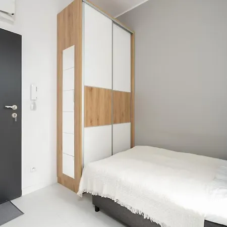 Cosy Gasiorowskich By The Wilson Park By Renters * 波兹南