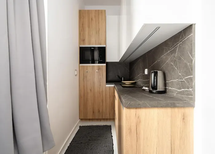 Cosy Gasiorowskich By The Wilson Park By Renters Apartment